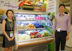 Gina Sung and Chang Shan Chu of SamJin GlobalNet (Seoul Korea)