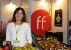 Karolina of Fresh Fruit Services, was first focused on the British Market, where the company supplied supermarkets , wholesale markets and governmental programmes such as “Fruit for Schools