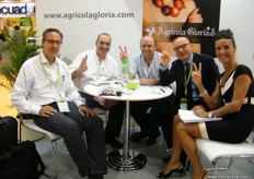With the famous V sign lead by Agricola´s CEO, Giulio Magrini (2nd from the right)