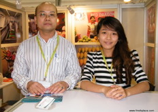 Overseas Sales Manager Tran Tri with Ms. Jenny (Vietnam)