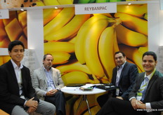 Vincente Wong and Juan Emilio Wong from Reybanpac, as well part of the Ecuadorian pavilion.