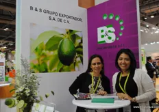 Avaa Bigorra and Areli Vargas Esparza from B&S Grupo Exportador Mexico, Persian limes.