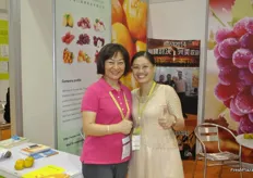Judy Yao, general manager, and Alice Su of the marketing department of Xiamen Rainbow Fruits Co., Ltd. The company exports its products to the Philippines, Indonesia, Malaysia and India.
