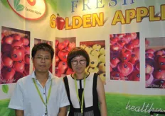 The sales team of Dalian Golden Apple Co., Ltd. with Gary Zhang and Alice Deng. The company exports apples to Thailand, Malaysia, Singapore, Russia, Korea and Australia. It is planning to start import from South-Africa, New-Zealand and France.