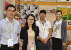 Eric, Sherry, Allen and Danny are representing Laiwu Wanxin Economic and Trade Co., Ltd. The company produces ginger and garlic in Shandong province. They export to clients worldwide, including in Australia, Southeast Asia and Europe.