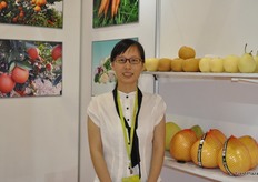 Xiamen Rayen Co., Ltd. grows pears, apples and pomelo. The pomelo is exported to the EU. Summer Zheng is the international sales executive