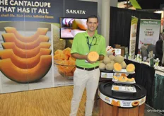 Josh Garett from Clifton Seed worked closely with Sakata fort he Infinite melon. It has a long shelflife (3-4 weeks) and higher brix level (12-16) compared to other cantaloupe melons.