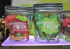 Outragesly Fresh a new packaging from Oppy to promote the greenhouse vegetables in a “jar”