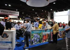 The Pavilion of Argentina represented many companies, which resulted in a very crowded meeting place
