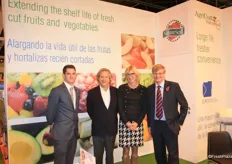 The team of NatureSeal: Craig Edwards, Enrique Morera, Antoinette Jakobs and Simon Matthews. NatureSeal is specialized in fresh-cut, shelf-life extension technology products for the fresh produce industry.