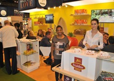 Muriel Bevert from Banane de Guadeloupe Et Martinique on the left.