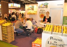 At Castang it is busy with customers