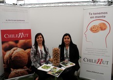 Elena Puentes and Jessica Millar from ChileNut.