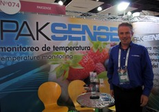 Gerd Uitdewilligen from Paksense.