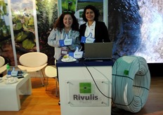 Evelyn Vargas and Vinka González from Rivulis Plastro.