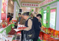 The Hebei Pavilion has been often frequented. The province is famous for its fruit and vegetable production. At iFresh were a number of walnut, Chinese dates, apples and chestnut producers