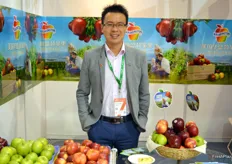 Roger Liu is the representative of the Washington Apple Commission in China