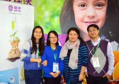 Joyvio is large fruit producer and importer with a strong online presence in China. The company specialises in blueberry and kiwifruit production. It cooperates together with Subsole in Chile and Perfection Fresh in Australia. From left to right, Chen Liting, Chen Yan, Hua Zhou and Shen Jun