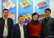 He Daisheng of Shenzen Chengming Supermarket Equipment Supplies, Ming Tanhe of Shenzhen Lvyuan Packing Technology, Cherry Zhang of Beijing PLM Biosciences together with Wesley of Shanghai Qinyin Automation Equipment