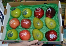 A sample box of decorated apples.