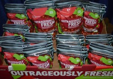 Jar bags of tomatoes from Oppy.