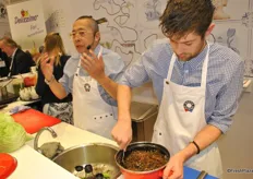 Gary Loen (winner of Masterchef Holland 2015) and Stan Broere (the other finalist of Masterchef Holland 2015) made a soup with Israeli seaweed and herring