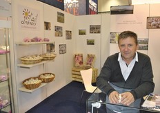 M. Piallat André from L’ail Drômois, a French garlic grower