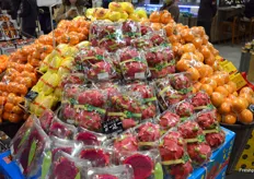 Import fruit on display