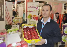Philippe Jean from Cofruid'Oc promotes the Joya apples
