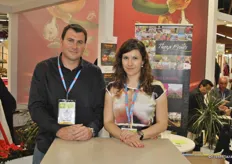 Julien Escande and Coralie Peyrusse from Theza Fruits