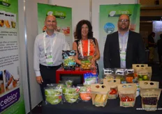 Sandy Dranfield, Julie Eller and David Willard at Excelsior Technologies with the range of Grab & Go and microwavable pouches.