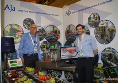 Aja were on hand with a range of weighing equipment, Andrew Crisp and Jose Martinez.
