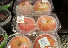 Chinese apples, sold in pairs.