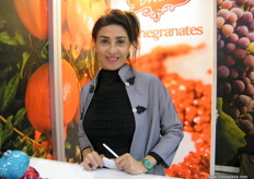 Ashraf Jafari for Neeraj International (India) is involved in exporting class I fresh pomegranates, table grapes, onions, potatoes to various global markets.