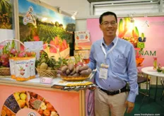 Vice Director Tran Van Chuc of Fruits and Greens (Vietnam); established in 2002 with the main business in fruit import and export. The company owns a dragon fruit farm with 20 Global GAP-Certified hectares.