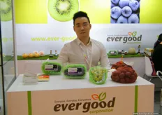 Hansang Kim for EverGood Corporation (Korea); the major export items are chestnuts, fresh fruits such as pears, apples, sweet persimmons and fresh vegetables.