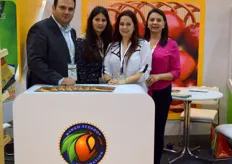 La Fundación del Mango del Ecuador. Yamil Farah, Sofia Farah, Libia Pinares and Karla Villamil are promoting Ecuadorian mangoes.