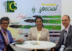 Francisco Gomez, Eva Harti and Christian Jerathe from Centro Sur, Spanish asparagus exporter.