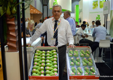 Leonard Kampschoer from FruitMasters.