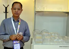 Bell, sales manager at Shenzhen VINO plastic packaging