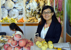 Linda of Jining Greenland, a garlic and fresh produce exporter