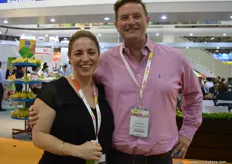 Lucy Coward from T&G with Steve Maxwell from Worldwide Fruits.
