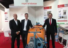 The team of Royal Brinkman: From the left to the right: Peter Volwater (trader in Italië), Raymond Grootscholten and Ep van den Brink. Royal Brinkman is a growing company in Italy and many other countries.