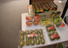 Chinese fruit in small packagings.