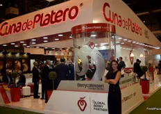 Ela Daher, sales manager of Cuna de Platero. Visitors had a chance to pay a virtual visit to its farms and facilities, devoted to berries, which have been praised by the Spanish Heart Foundation.