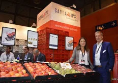 Sara Medina and Jürgen van Herp of Cabka-IPS. The mobile presentation islands with their woodblock appearance and the presentation islands for flowers of Morelips, a flower stand that has proven to realise an additional turnover of 2% in retail, were emphasised.