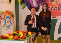 Francisco Barcoj and Vanesa Caro, of the vegetable trader Agrupaejido.