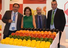 Difrusa Export representado por Jose Luis Bernal, Antonio Guillen, Christina Sanchez y Kurt Groetsch. Producen principalmente verduras como el pimiento.