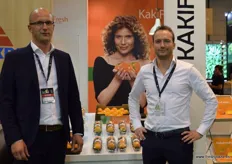 Kaki Fresh, represented by Peter de Jong and Kees van der Heuvel, renowned for their premium quality kakis.