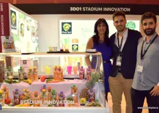 Pilar Esteve, Martín Barcala and José Lopez, of Pom’Bel. At the fair, they presented their fruit smooties in packs that are easy to take away.